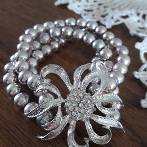 Silver Bead & Rhinestone Flower Stretch Bracelet